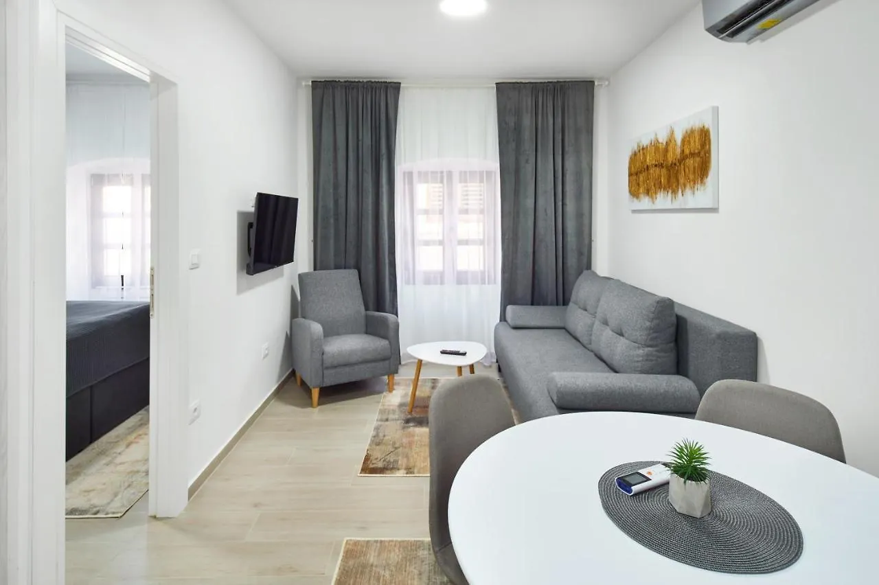 Cardo Apartments Porec Croatia