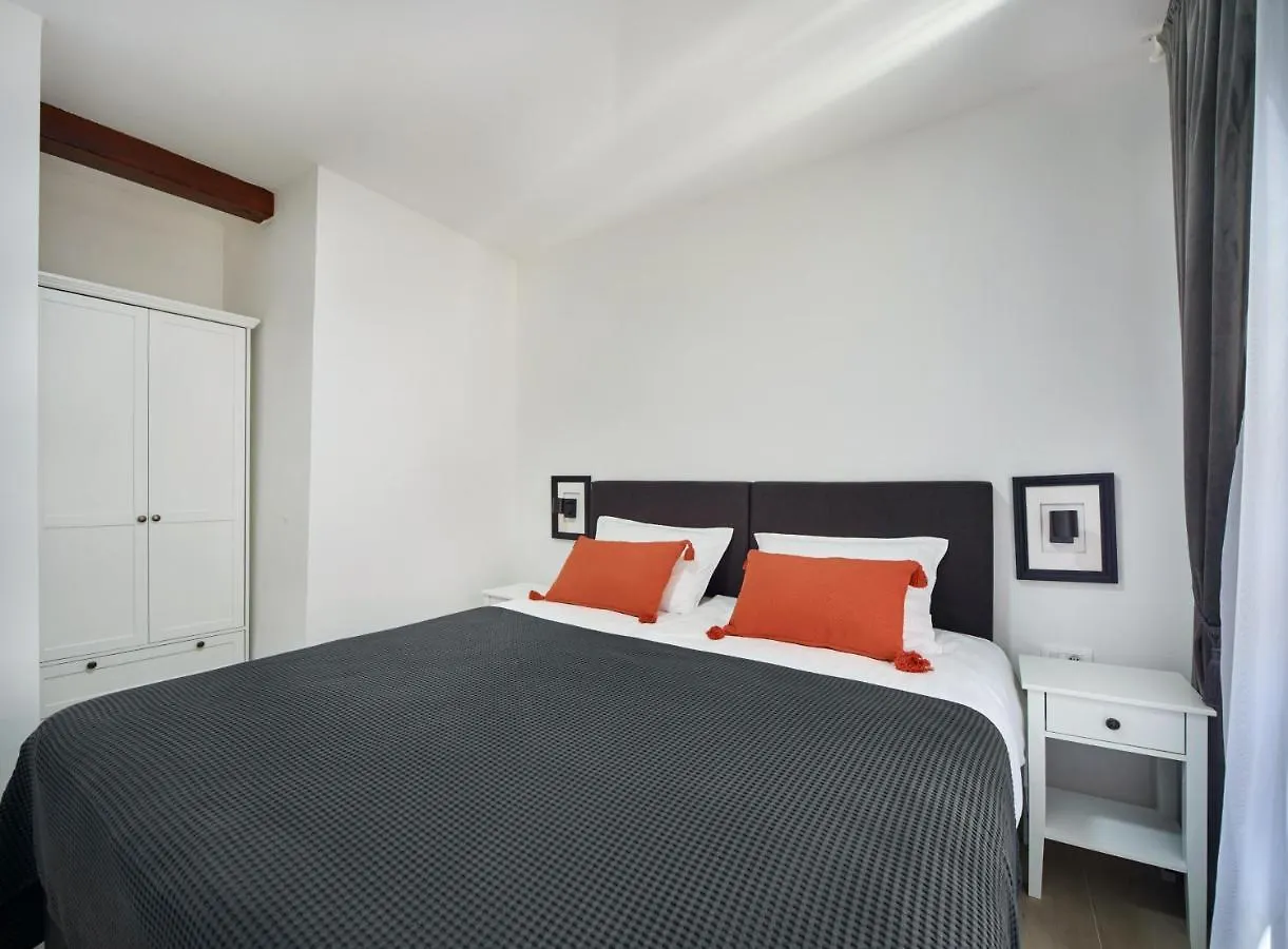 Cardo Apartments Porec