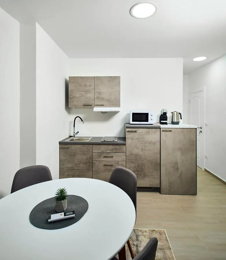 Cardo Apartments Porec