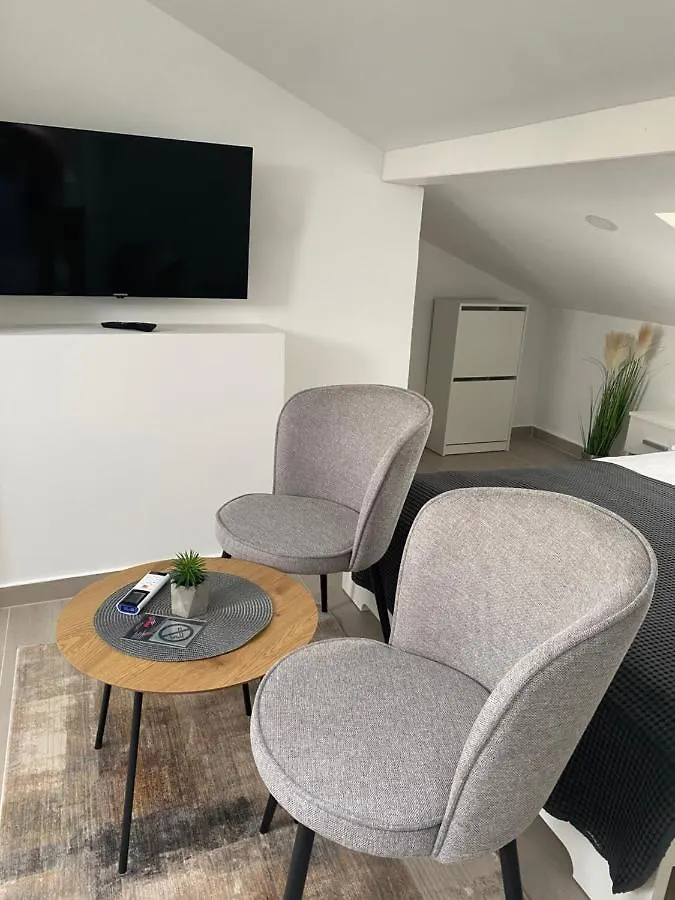 Cardo Apartments Porec
