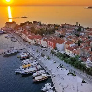 Cardo Apartments Porec